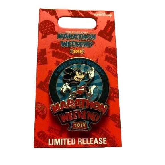 Walt Disney World 2019 Marathon Weekend Mickey Mouse Logo Pin - Picture 2 of 2